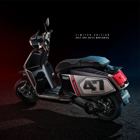X300 CASA Special Edition